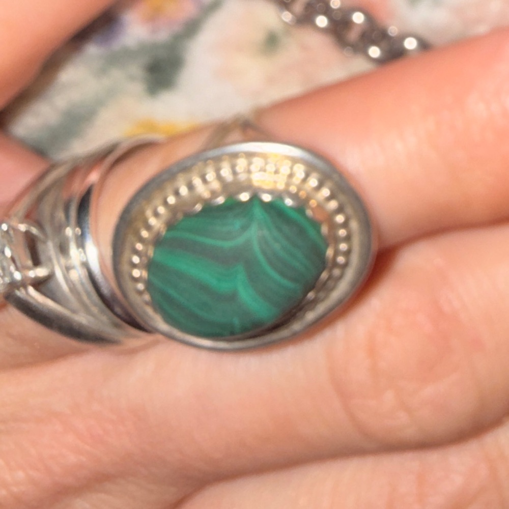 Green Malachite-Style Oval Statement Ring - image 6